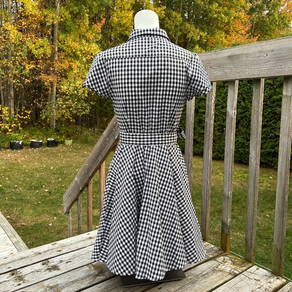 Suzy Shier⎪Gingham black and white check shirt dress - Picture 3 of 9